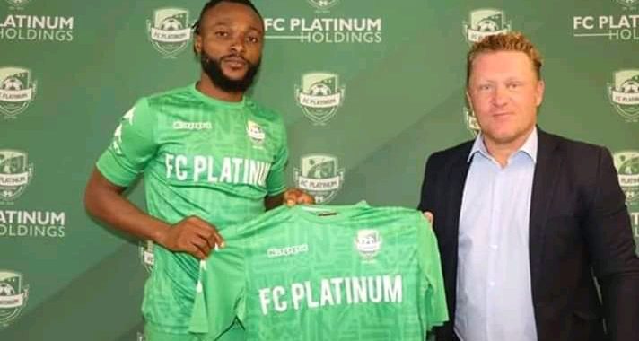 Elie Ilunga Kiyana file au sein de Platinum Fc