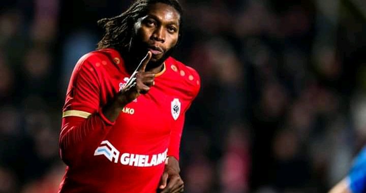 Dieumerci Mbokani:  »Je suis ouvert à tout et à toutes les propositions »