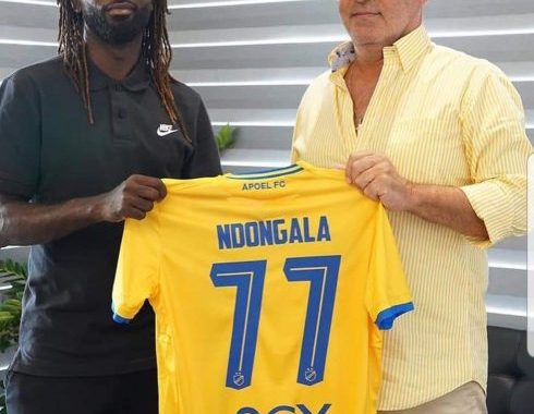Officiel : Dieumerci Ndongala file au sein de l’Apoel Nicosie