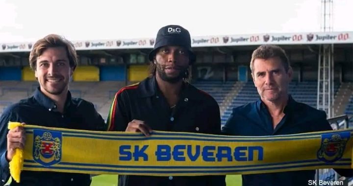 Mercato : Dieu-Merci Mbokani et Waasland-Beveren (D2 Belgique) tombent d&rsquo;accord