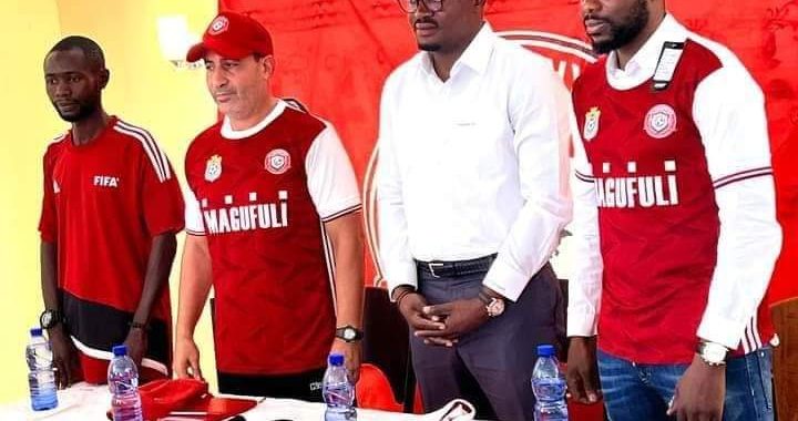 Youssouf Mulumbu, nouveau manager du FC Tanganyika présenté aux supporters
