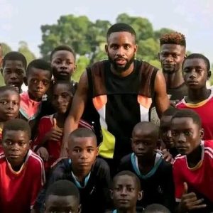 FIFPRO : récompensé pour le prix " Mérite Award ", Cédric Bakambu ému ! 9 FB IMG 1700869325510