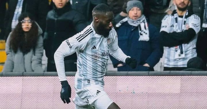 Mercato : Arthur Masuaku dans le viseur d&rsquo;un club grec