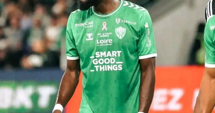 Mercato : Dylan Batubinsika en passe de rejoindre la Turquie !
