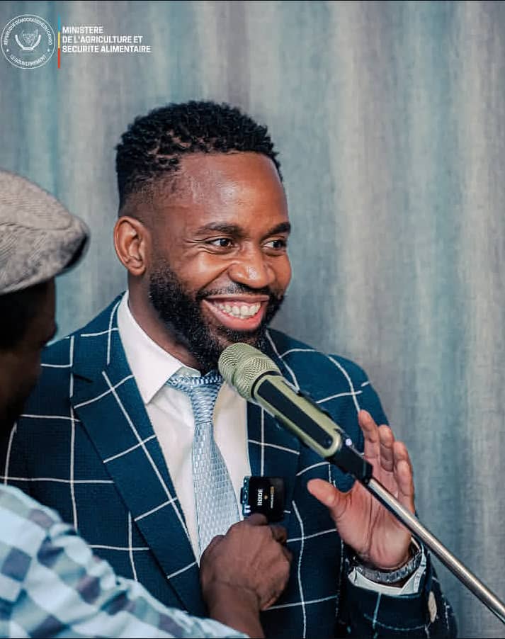 Bakambu sera élevé au rang de Chevalier de l'Ordre national des Léopards 3 IMG 20260403 WA0141