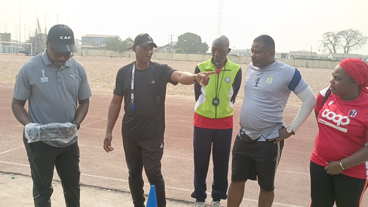 Football : Olivier Safari dote la Commission des arbitres des équipements d'entraînement 6 IMG 20260707 WA0021