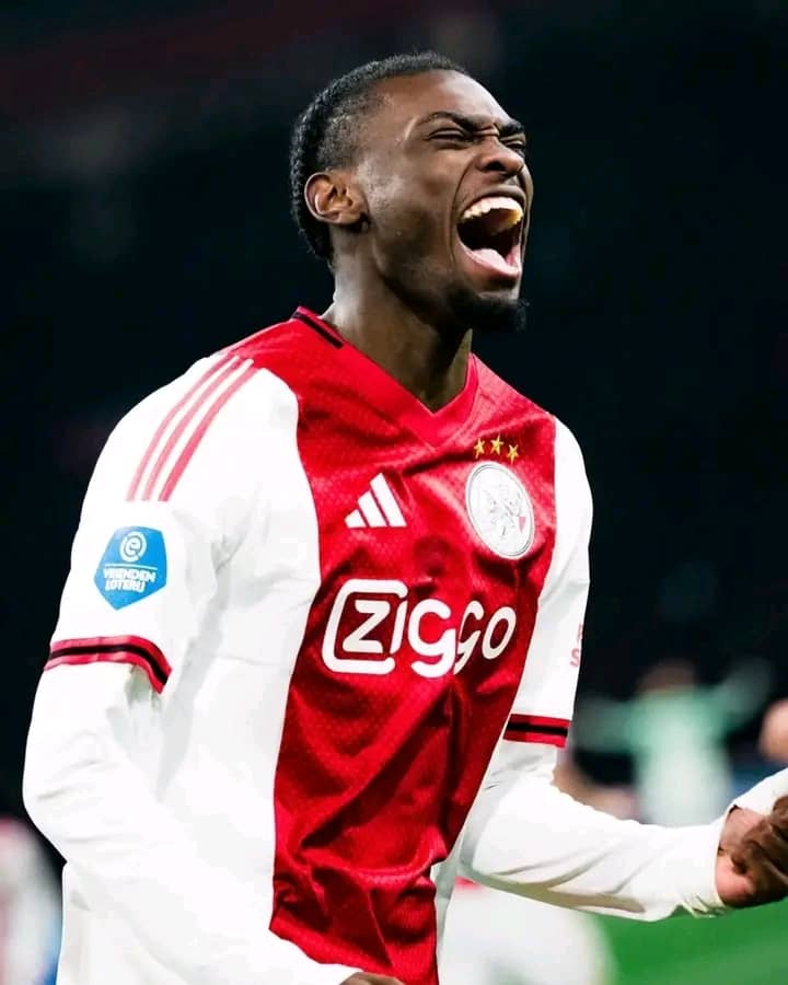 Léopards : Jorthy Mokio lance sa saison avec un but pour l’Ajax ! 1 IMG 20260810 WA0008