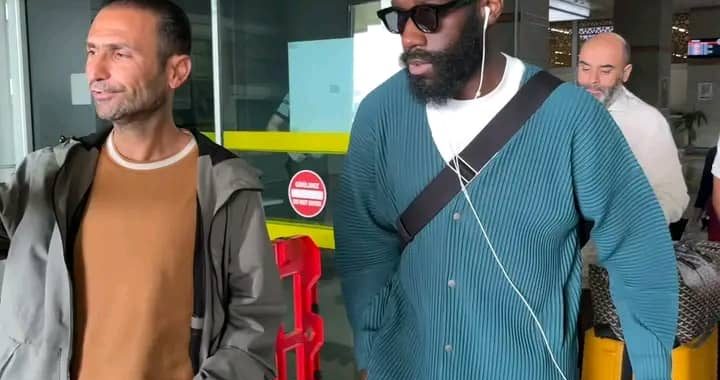 Mercato : Arthur Masuaku se rapproche d’un retour en Turquie